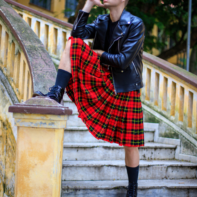 BK-What_To_Wear_Under_Your_Kilt_Traditional_Or_Modern_2